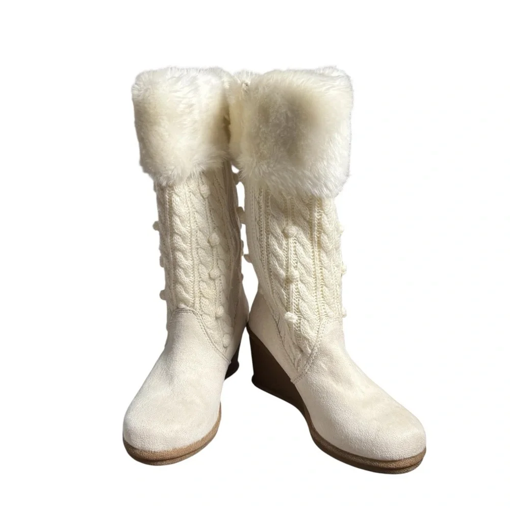 Decree White Cozy Knit Wedge Boots Faux Fur Trim Size 6 - Picture 8 of 8